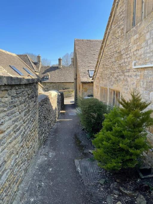 Fordview Cottage Is Full Of Cotwolds Charm Upper Slaughter Buitenkant foto