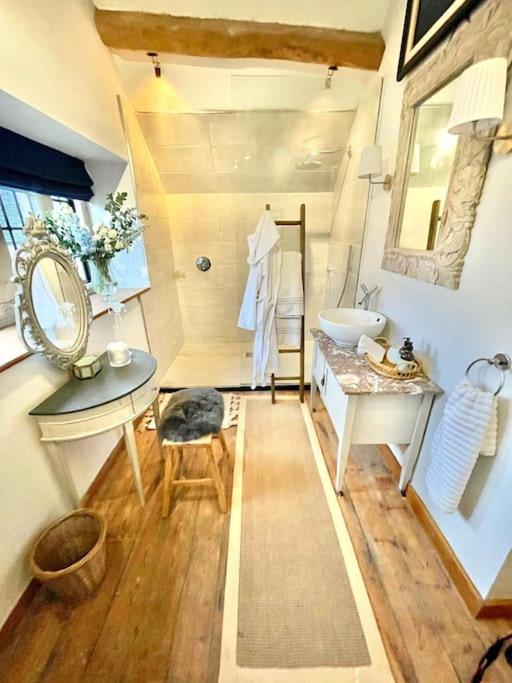 Fordview Cottage Is Full Of Cotwolds Charm Upper Slaughter Buitenkant foto