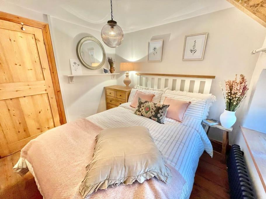 Fordview Cottage Is Full Of Cotwolds Charm Upper Slaughter Buitenkant foto